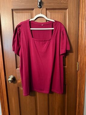 Women’s Square Neck Short Sleeve Top - Deep Berry